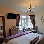 Kingsholm Guest House